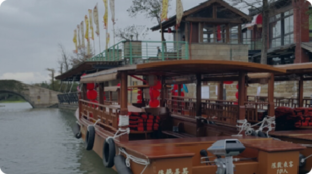 台湾宜兰冬山河电动游船