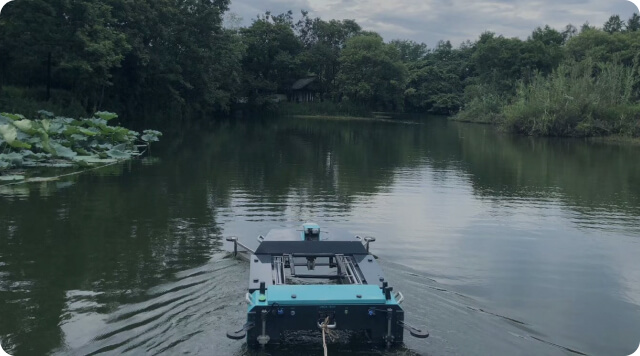 海南海口无人清洁船